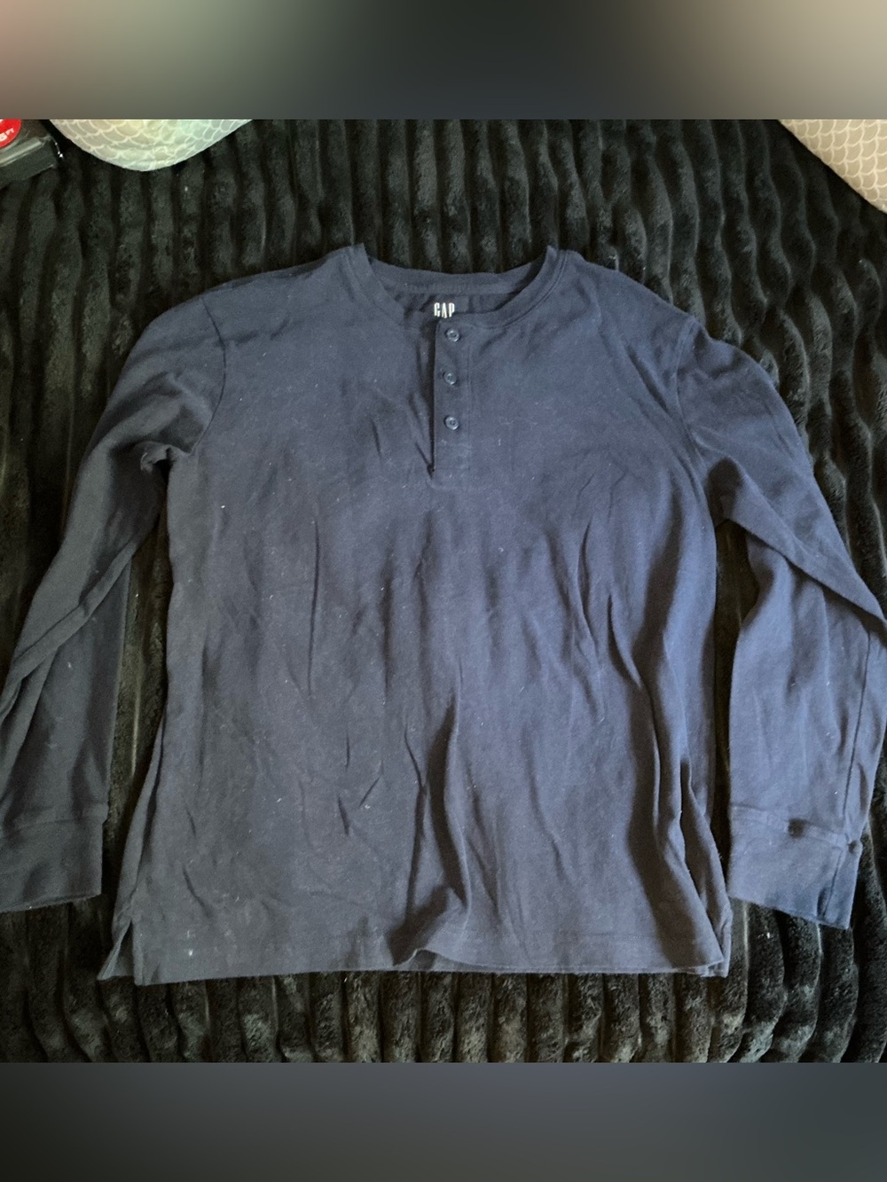 GAP Men's Long-Sleeve Shirt with Buttons in Navy Blue